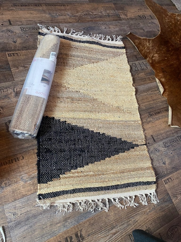 2 nieuwe  vloerkleedjes badkamer/slaapkamer, 100 tot 150 cm, Nieuw, 50 tot 100 cm, Ophalen of Verzenden