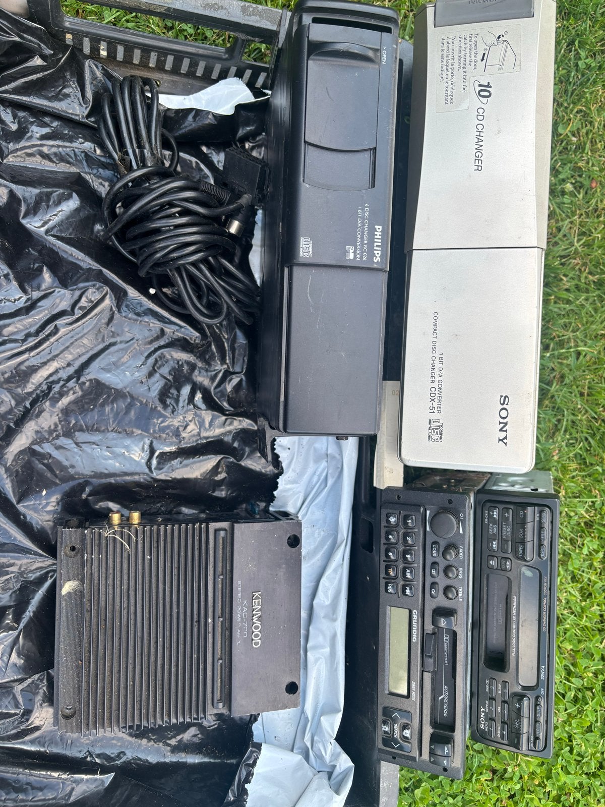 Diverse auto-audio: CD-wisselaars, radio's, versterker, Ophalen of Verzenden, Gebruikt