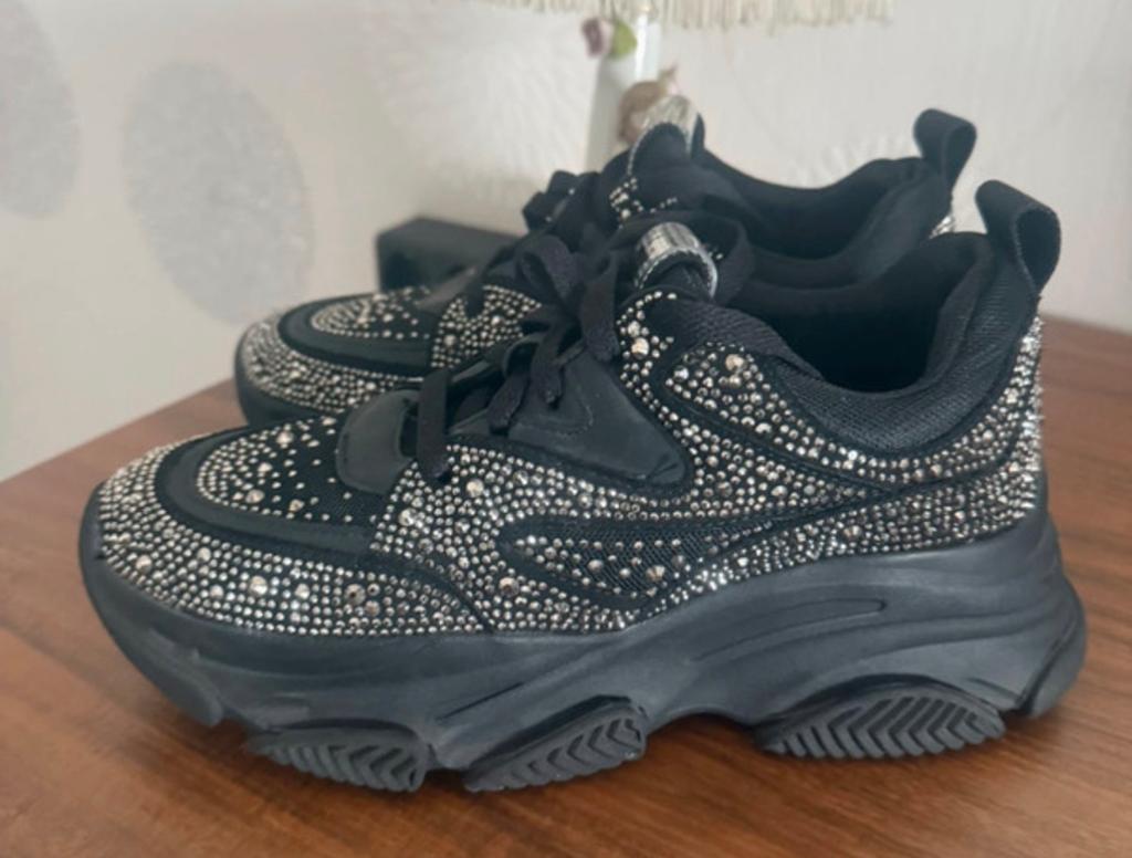 Steve Madden Strass - mt 35 vallen als 36, Verzenden, Zwart, Nieuw, Sneakers of Gympen