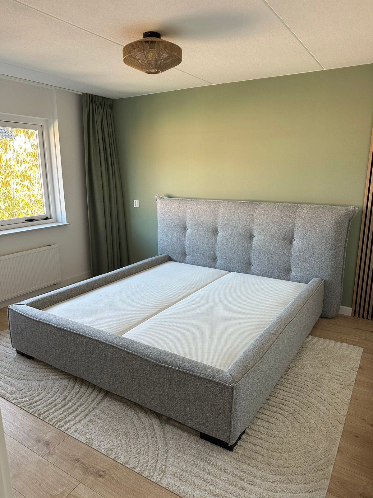Bedframe 180x200 cm Goossens Bolzano, Huis en Inrichting, Ophalen, Tweepersoons, Zo goed als nieuw, 180 cm