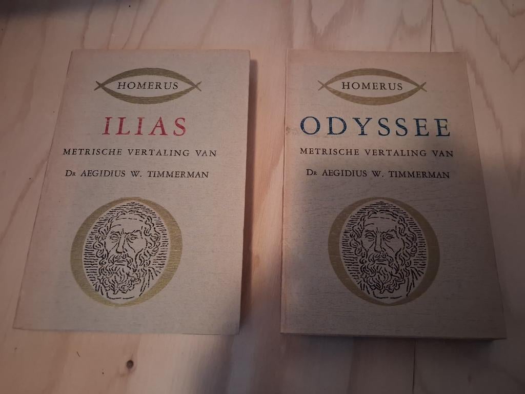 Homerus: Ilias & Odyssee - Metrische Vertaling (2 delen), Ophalen of Verzenden, Zo goed als nieuw, Homerus, Nederland