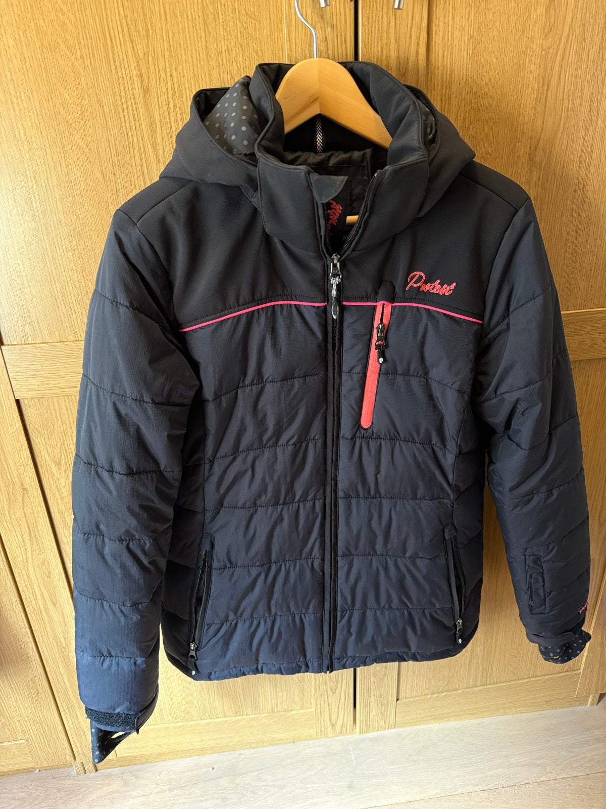 Protest ski-jas/winterjas maat 176 zwart met roze accenten, Ophalen of Verzenden, Gebruikt, Jongen of Meisje, Jas