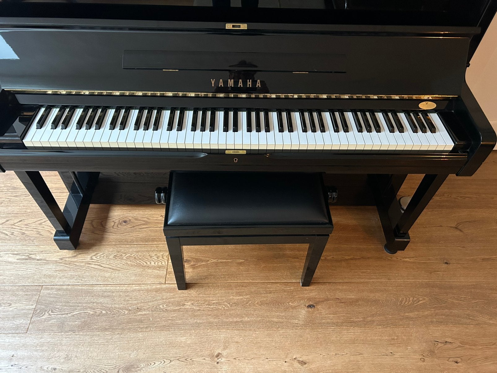 Yamaha U1 Piano Zwart Hoogglans - Zo goed als nieuw, Ophalen, Zwart, Zo goed als nieuw, Piano