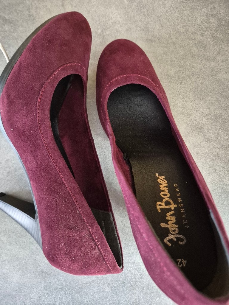 Te Koop nieuwe wijn rode Pumps maat 42, Pumps, Nieuw, Ophalen of Verzenden, Rood