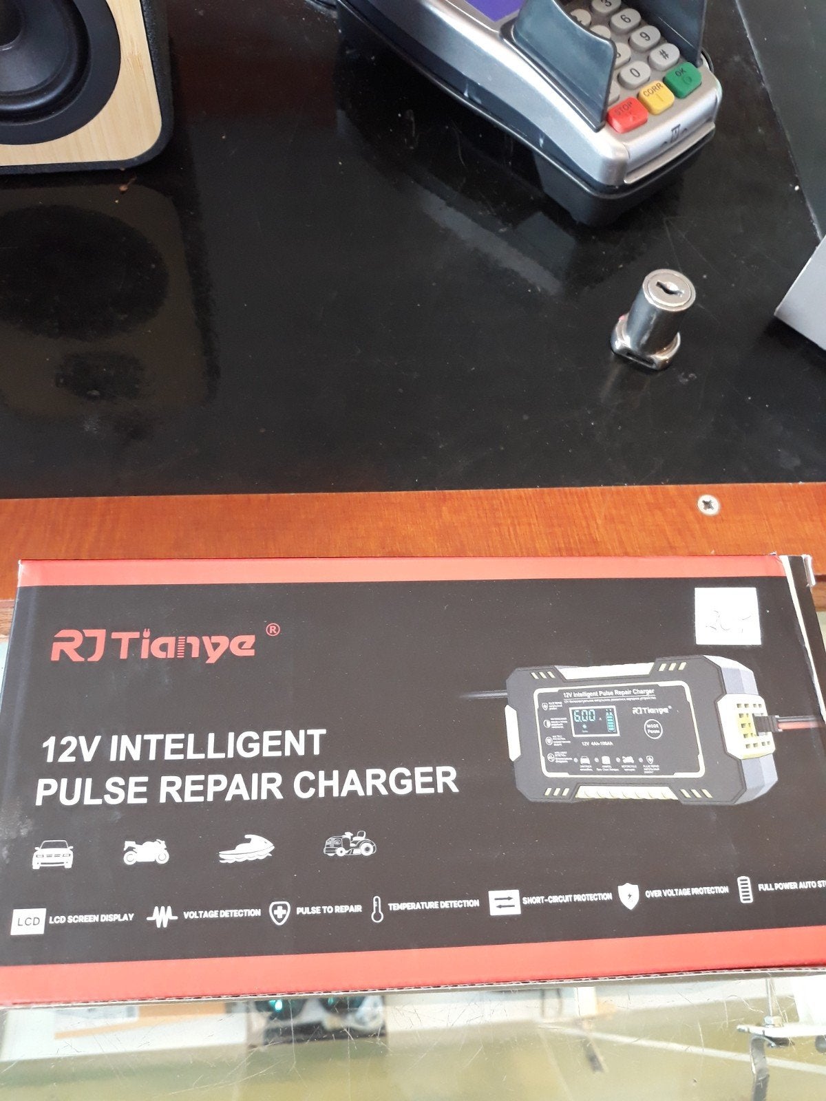 RJ Tianye 12V Intelligente Puls Reparatie Lader, Gebruikt