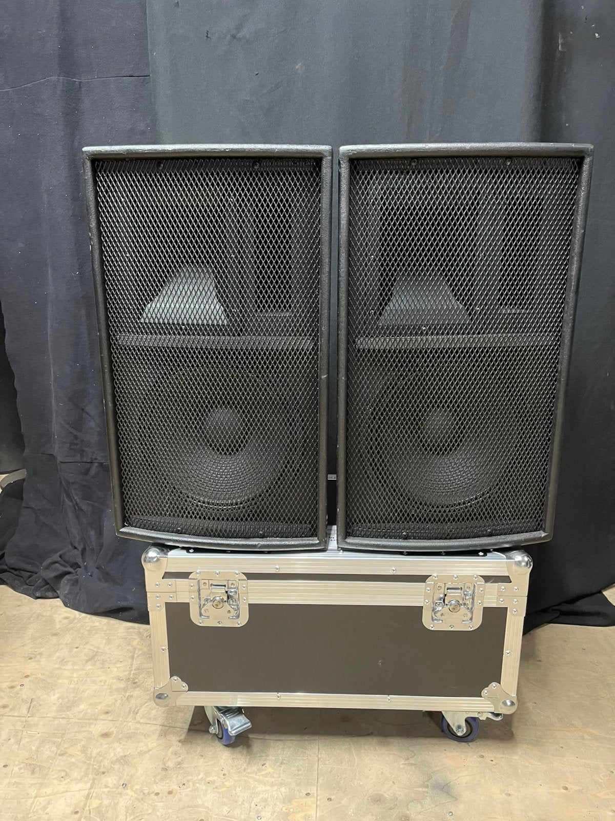 2  x DAP Audio XT-12M, Overige typen, Zo goed als nieuw, Ophalen, 150 watt of meer