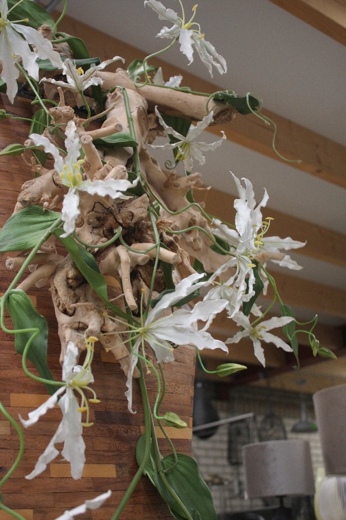 Aparte grote hoge bloempot hout met kunstplanten en bloemen, Ophalen, Binnen, Gebruikt, Kunstplant