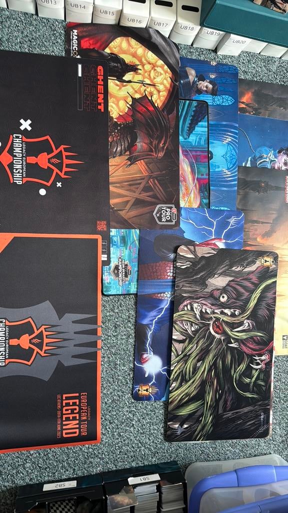 Playmats (mtg), Hobby en Vrije tijd, Ophalen of Verzenden, Zo goed als nieuw