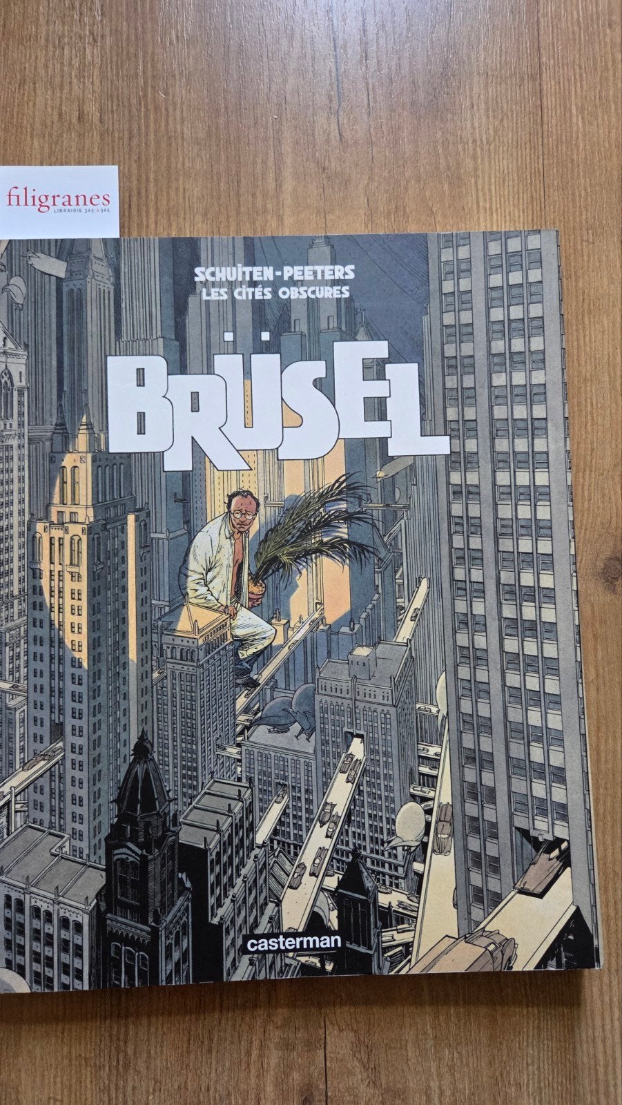 Schuiten Brüsel - HC editie 2080 - Als nieuw, ongelezen, Eén stripboek, Ophalen of Verzenden, Zo goed als nieuw, Schuiten-Peeters