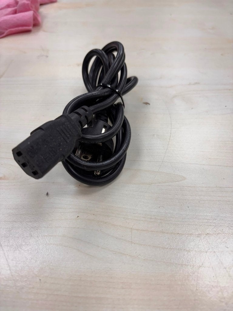 schuko naar c13 kabel, Computers en Software, Pc- en Netwerkkabels, Ophalen of Verzenden