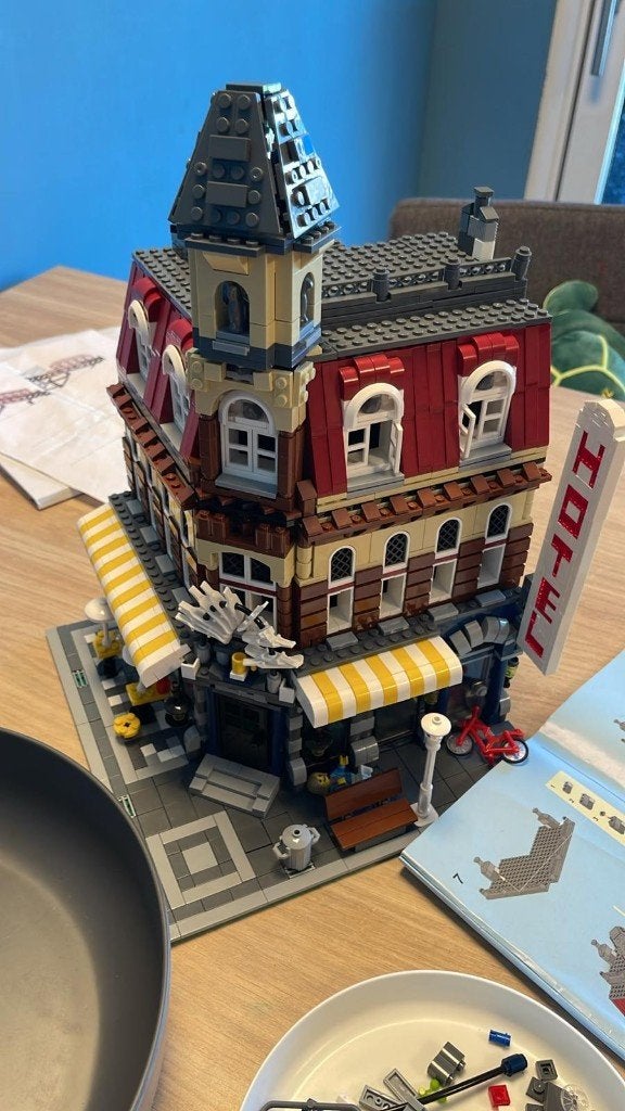 10182 cafe corner van aliexpress, Ophalen of Verzenden, Zo goed als nieuw, Complete set, Inclusief instructies