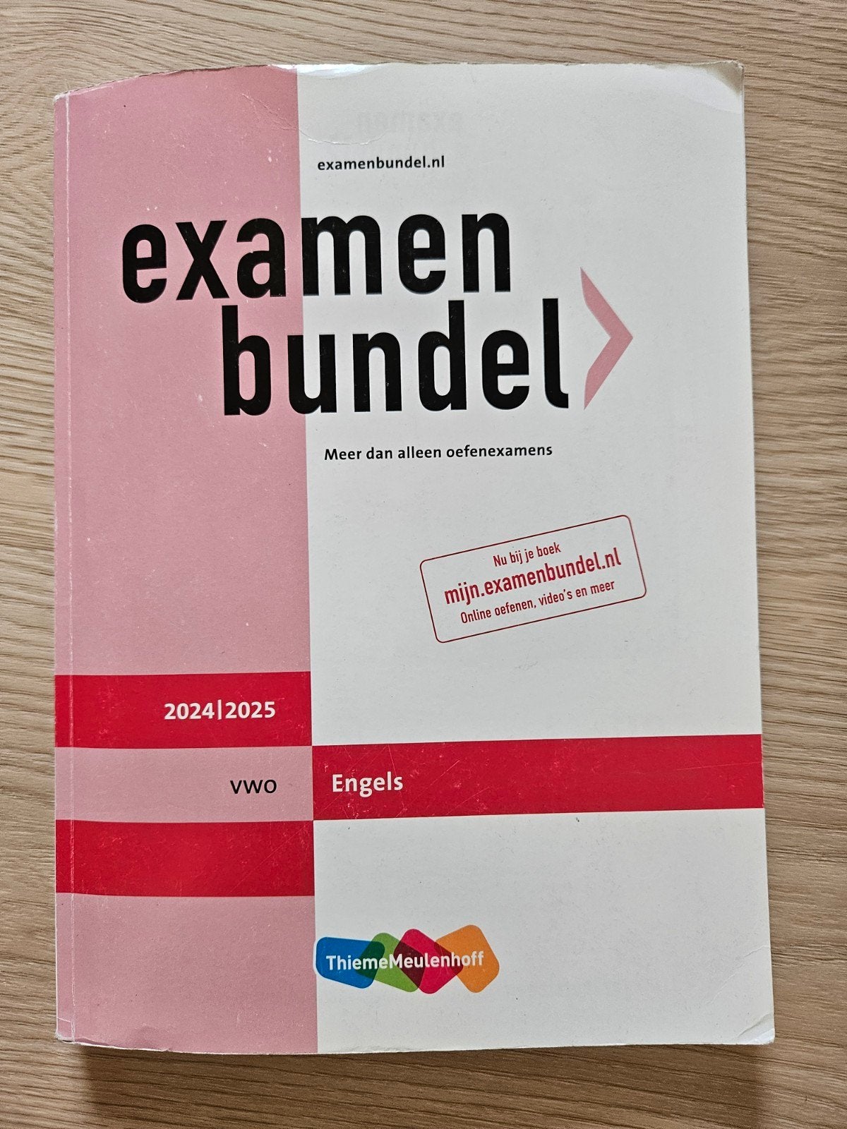 Examenbundel Engels VWO 2024/2025, Ophalen of Verzenden, Zo goed als nieuw, ThiemeMeulenhoff, Non-fictie