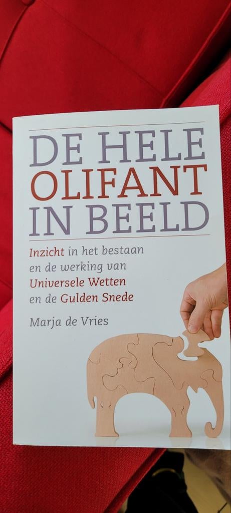 Marja de Vries - De hele olifant in beeld, Achtergrond en Informatie, Astrologie, Ophalen of Verzenden, Zo goed als nieuw