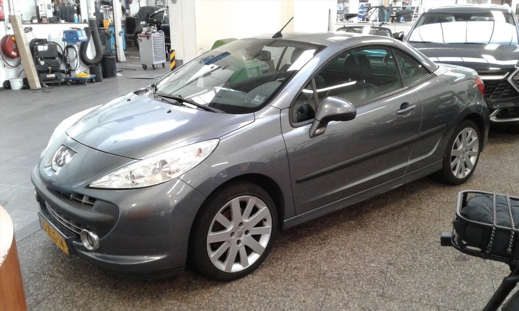 Peugeot 207 1.6 VTi 16V 120pk (bj 2007), Auto's, 15 km/l, Gebruikt, Zwart, 4 cilinders