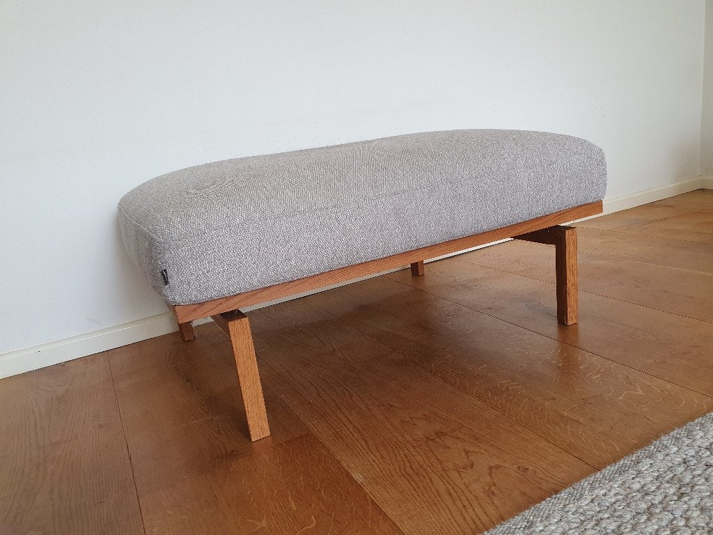 Bolia poef, 50 tot 75 cm, Scandinavisch, Ophalen of Verzenden, Zo goed als nieuw