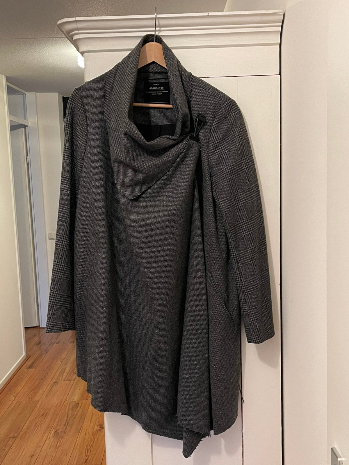 AllSaints mantel tweedstof maat 42, Ophalen of Verzenden, Zo goed als nieuw, Maat 42/44 (L), Grijs
