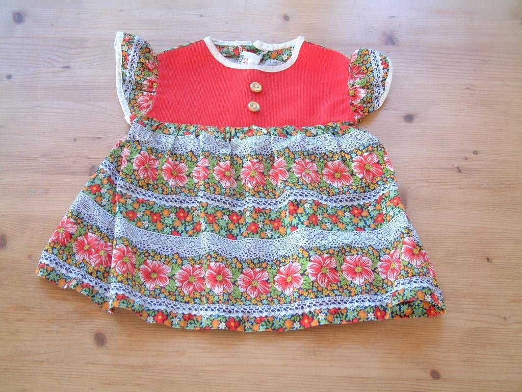 vintage babyjurkje baby jurkje uit de jaren 1970 maat 68, Kinderen en Baby's, Babykleding | Maat 68, Meisje, Jurkje of Rokje, Ophalen of Verzenden