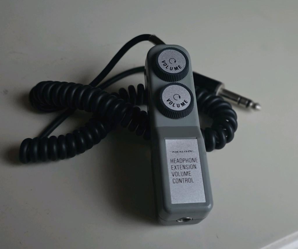 Hoofdtelefoon verlengkabel met volumeregeling, Audio, Tv en Foto, Audiokabels en Televisiekabels, Ophalen of Verzenden, Gebruikt