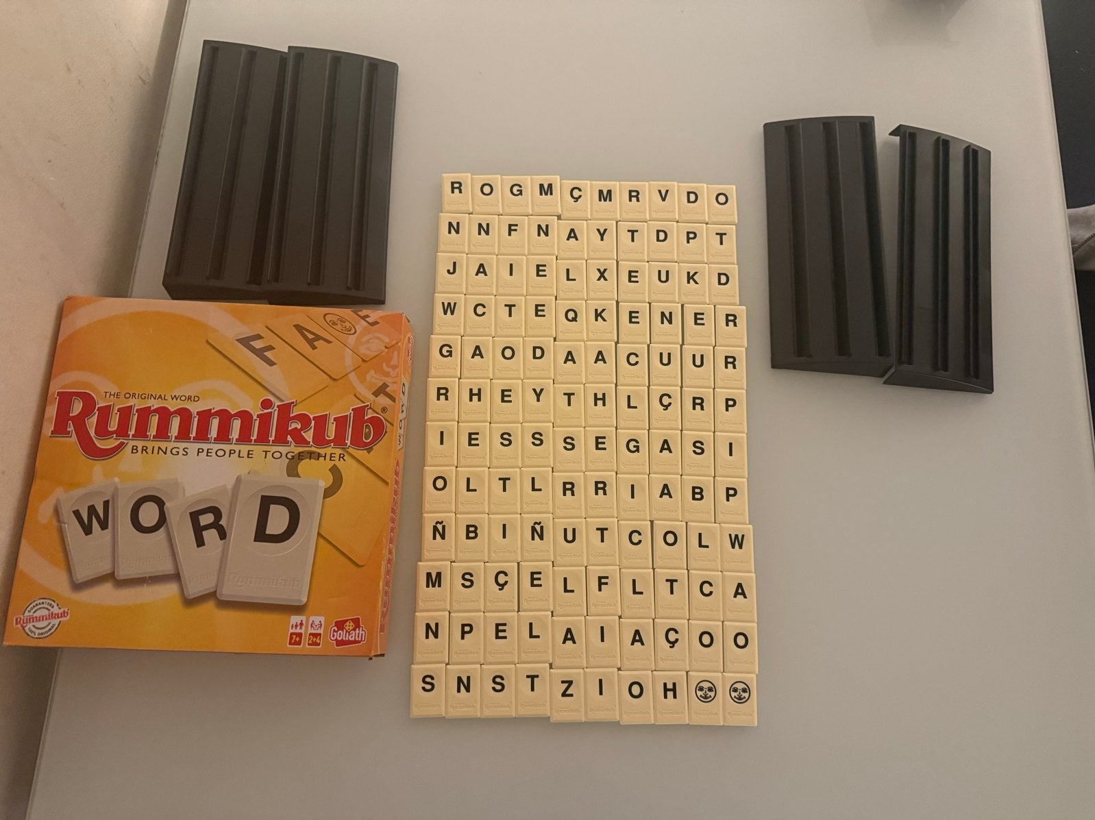 Rummikub Word - Het originele woordspel, Drie of vier spelers, Ophalen of Verzenden, Gebruikt