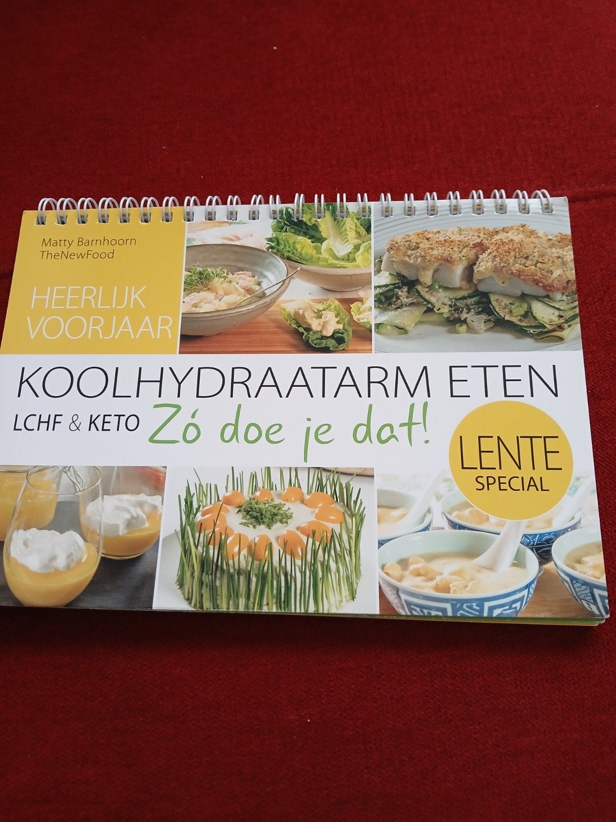 Koolhydraatarm Eten LCHF & Keto Lente Special, Boeken, Hoofdgerechten, Gezond koken, Ophalen of Verzenden, Zo goed als nieuw