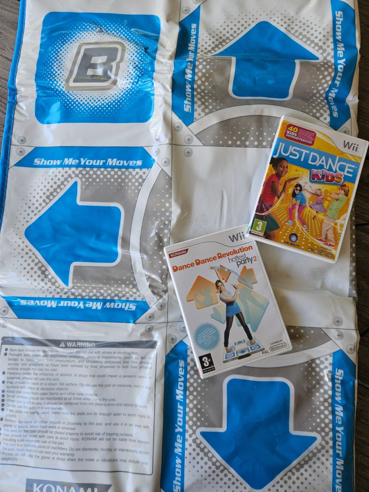 Wii dancemat + 2 spellen: Just Dance Kids & DDR Hottest Par, Ophalen of Verzenden, Zo goed als nieuw, Muziek, Vanaf 7 jaar