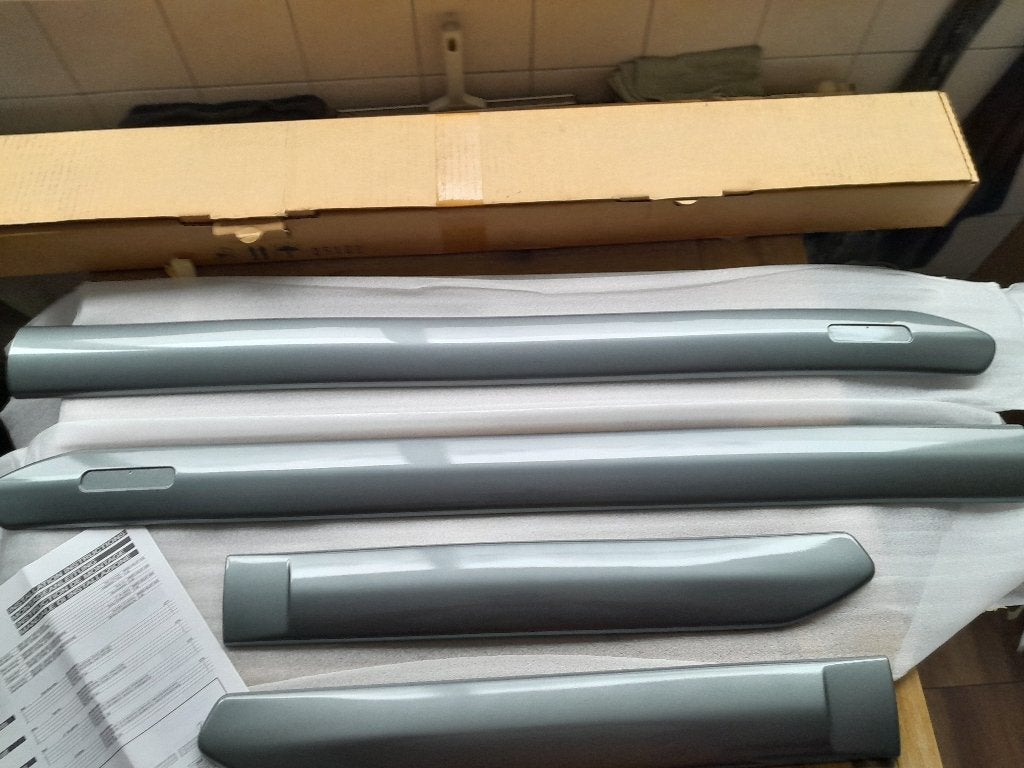 Nieuw: Set Sierlijsten/Stootlijsten Suzuki Grand Vitara, Verzenden