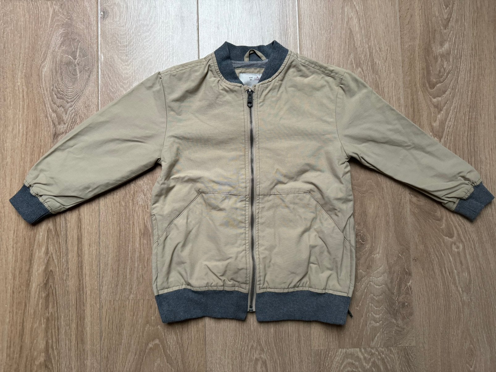 Zara jas beige/grijs maat 110, Kinderen en Baby's, Ophalen of Verzenden, Gebruikt, Jongen, Jas