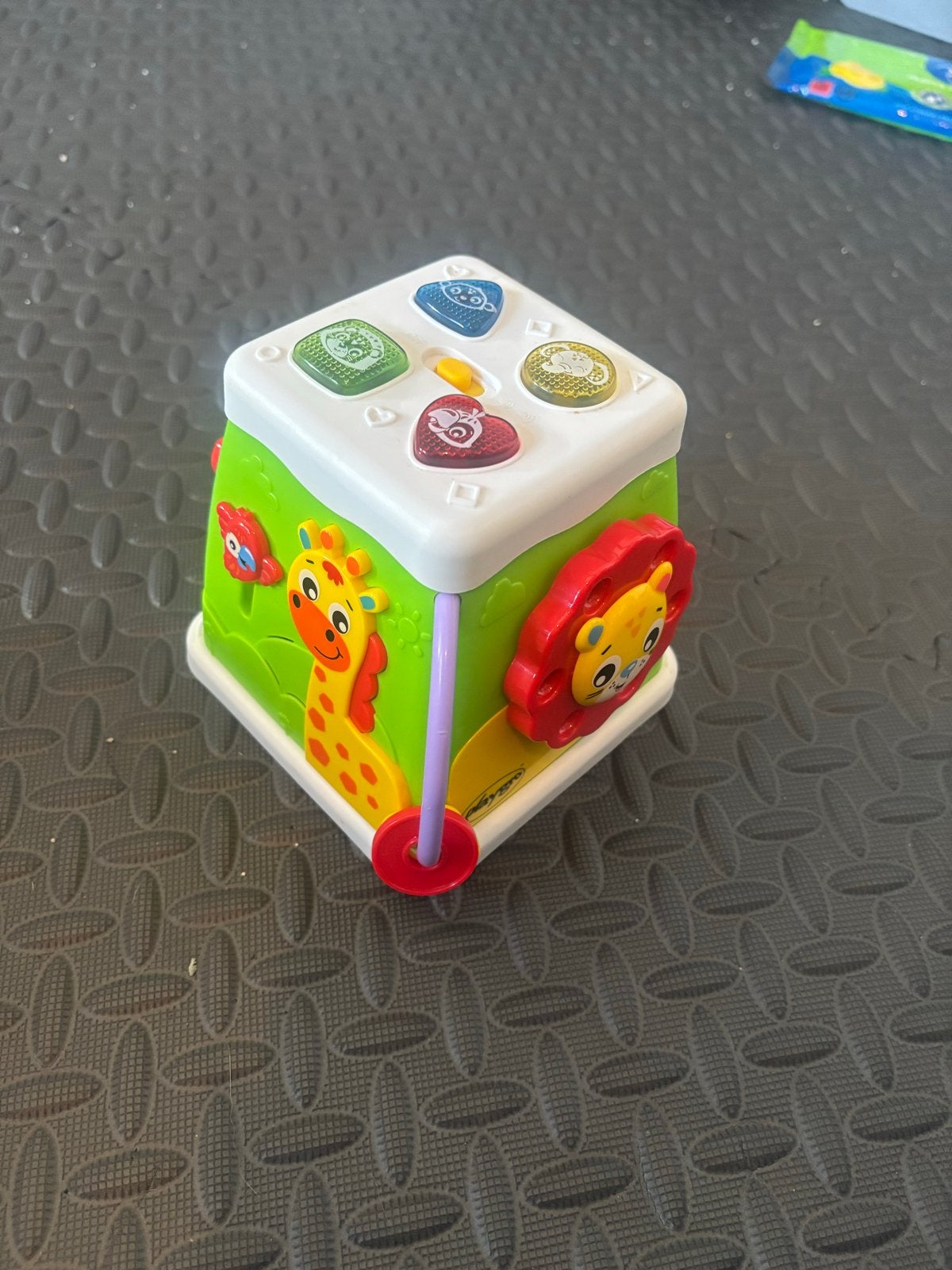 Interactieve Baby Speelkubus met Licht en Geluid, Ophalen, Zo goed als nieuw, Overige typen, Met licht