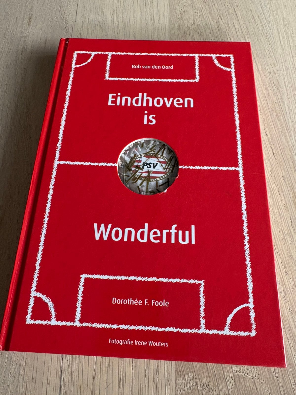 PSV boek “Eindhoven is wonderful”, Verzenden, Zo goed als nieuw, Balsport