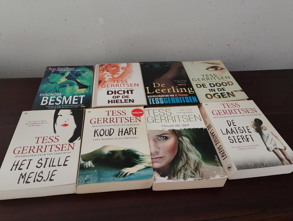Tess Gerritsen Thrillers - Complete Collectie (25 delen), Boeken, Ophalen of Verzenden, Gelezen, Tess Gerritsen, Nederland