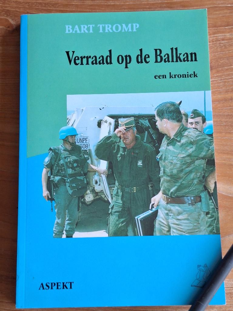 Verraad op de Balkan: een kroniek, Ophalen of Verzenden, Tweede Wereldoorlog, Zo goed als nieuw, Overige onderwerpen