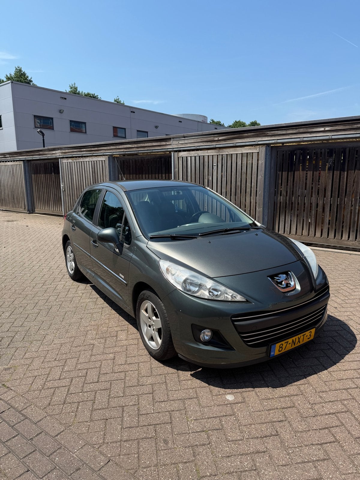 Peugeot 207 1.4 VTI 16V 5DRS 2011 Grijs, Voorwielaandrijving, Zwart, 1064 kg, 49 €/maand