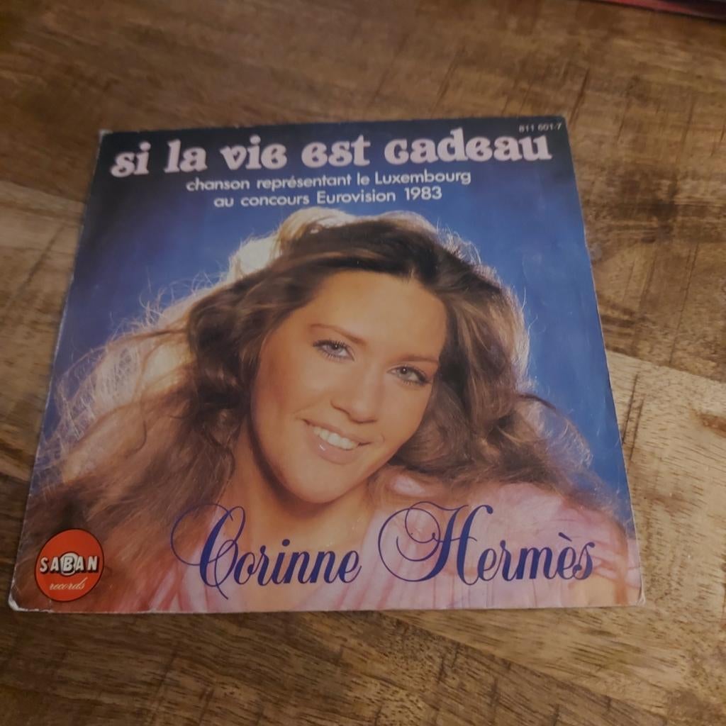 Corinne hermès(Eurovisie Songfestival) / si la vie est cadea, Ophalen of Verzenden, Zo goed als nieuw, Pop