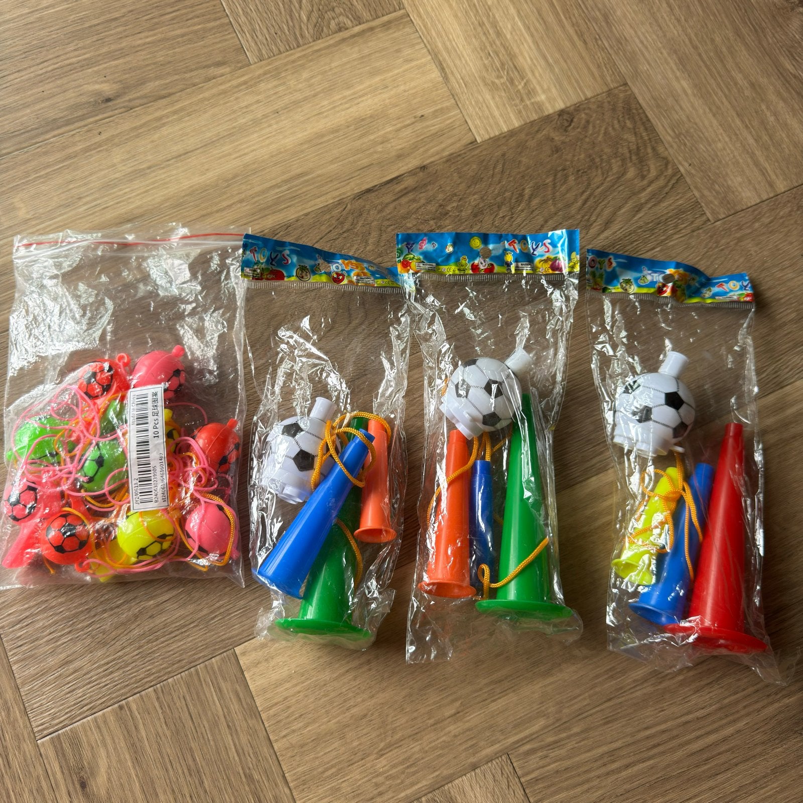 Voetbal scheidsrechter fluitjes verkleedkleding, Ophalen of Verzenden, Nieuw, Feestartikel, Carnaval