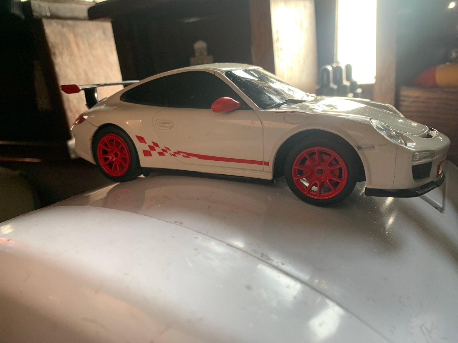 Porsche 911 GT3 RS Modelauto - Wit met Rode Details 1/24, Hobby en Vrije tijd, Modelbouw | Auto's en Voertuigen, Overige merken