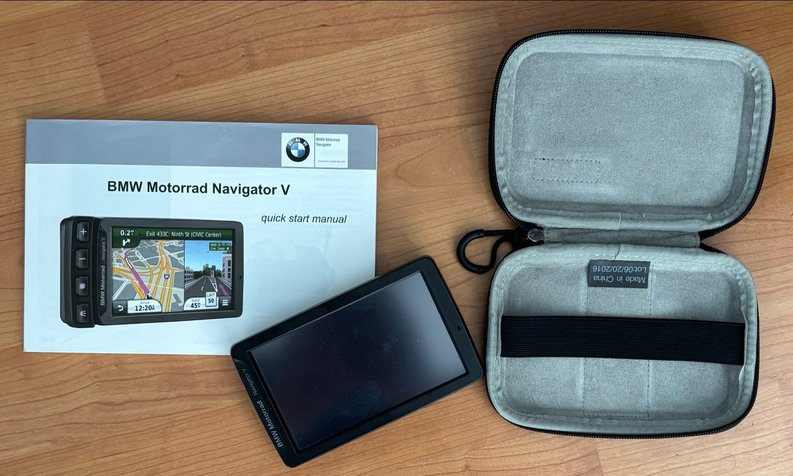 BMW Motorrad Navigator V met hoesje en handleiding, Auto diversen, Autonavigatie, Zo goed als nieuw, Verzenden