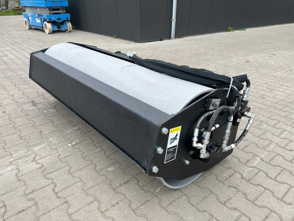 Field Industries 1800 Vibratory Roller Trilwals / verdichter, Zakelijke goederen