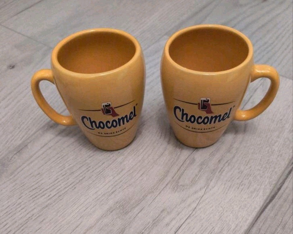 2 chocomelk mokken, Ophalen, Aardewerk, Overige stijlen, Kop(pen) en/of Schotel(s)