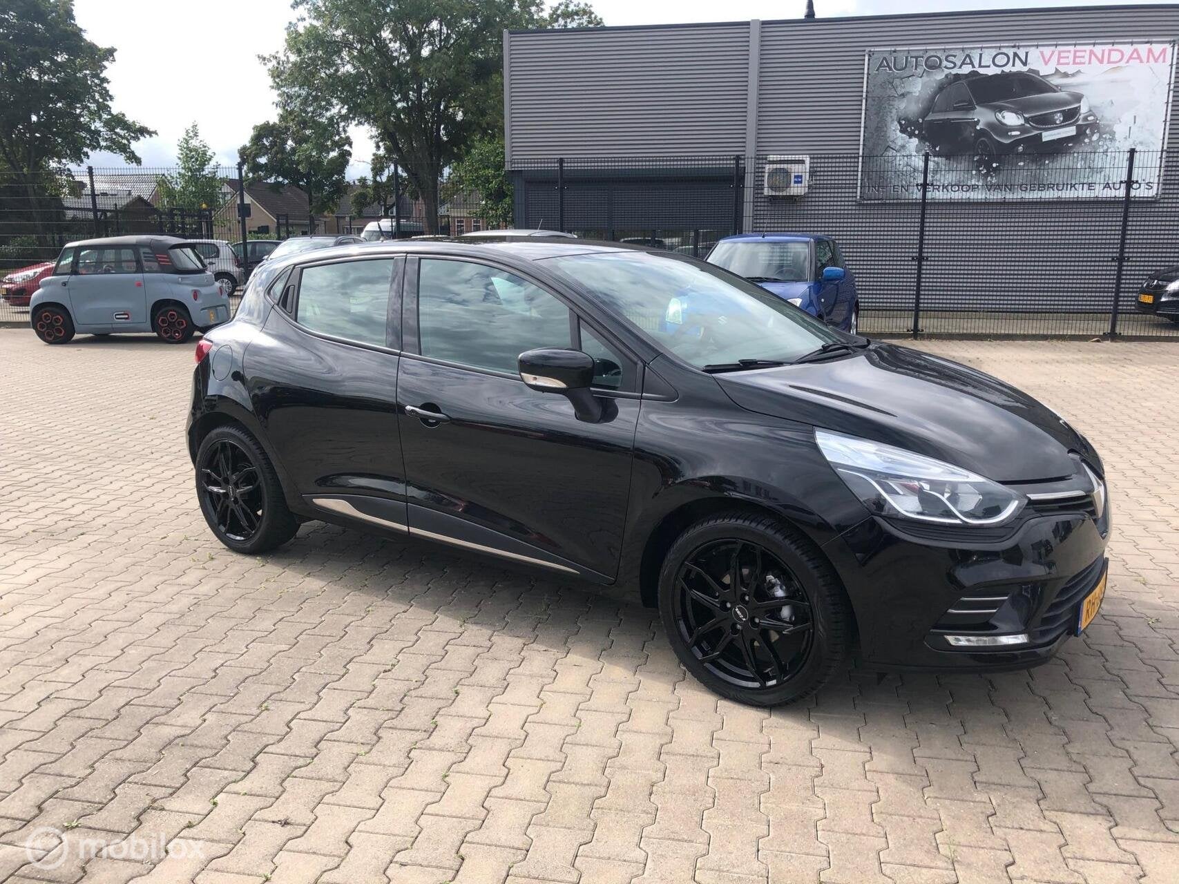 Renault Clio SPORT 5DRS HB NAVI LMV LED NW MODEL, Auto's, Voorwielaandrijving, 898 cc, Stof, Gebruikt