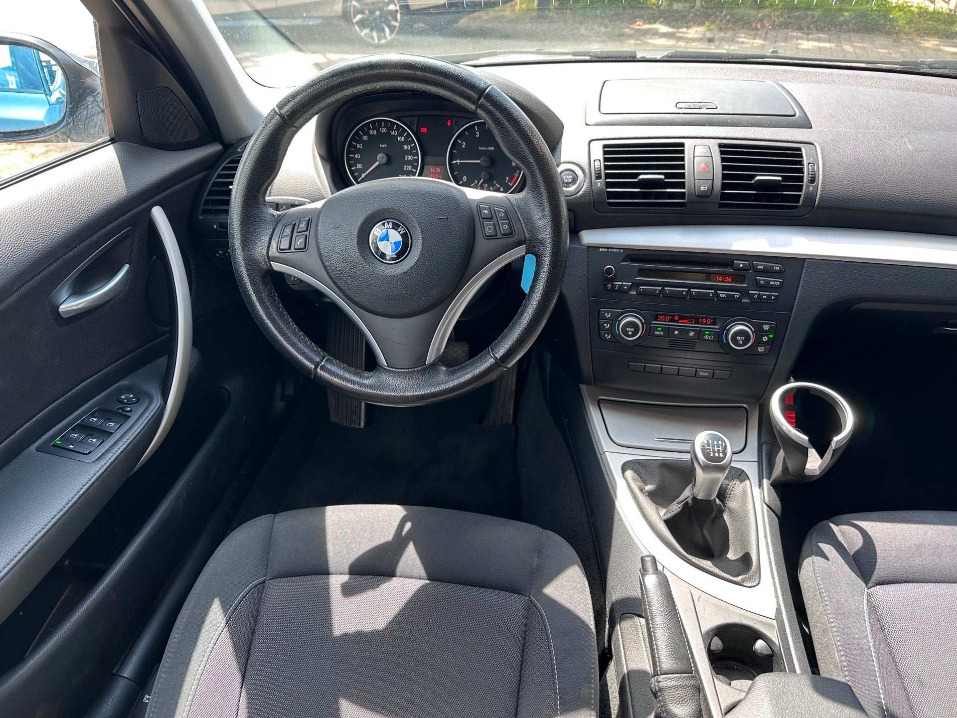 BMW 1-serie 116i 5-drs CLIMA / 16"/ CRUISE / TREKHAAK /NL-Au, Auto's, 1-Serie, Gebruikt, 4 cilinders, 122 pk