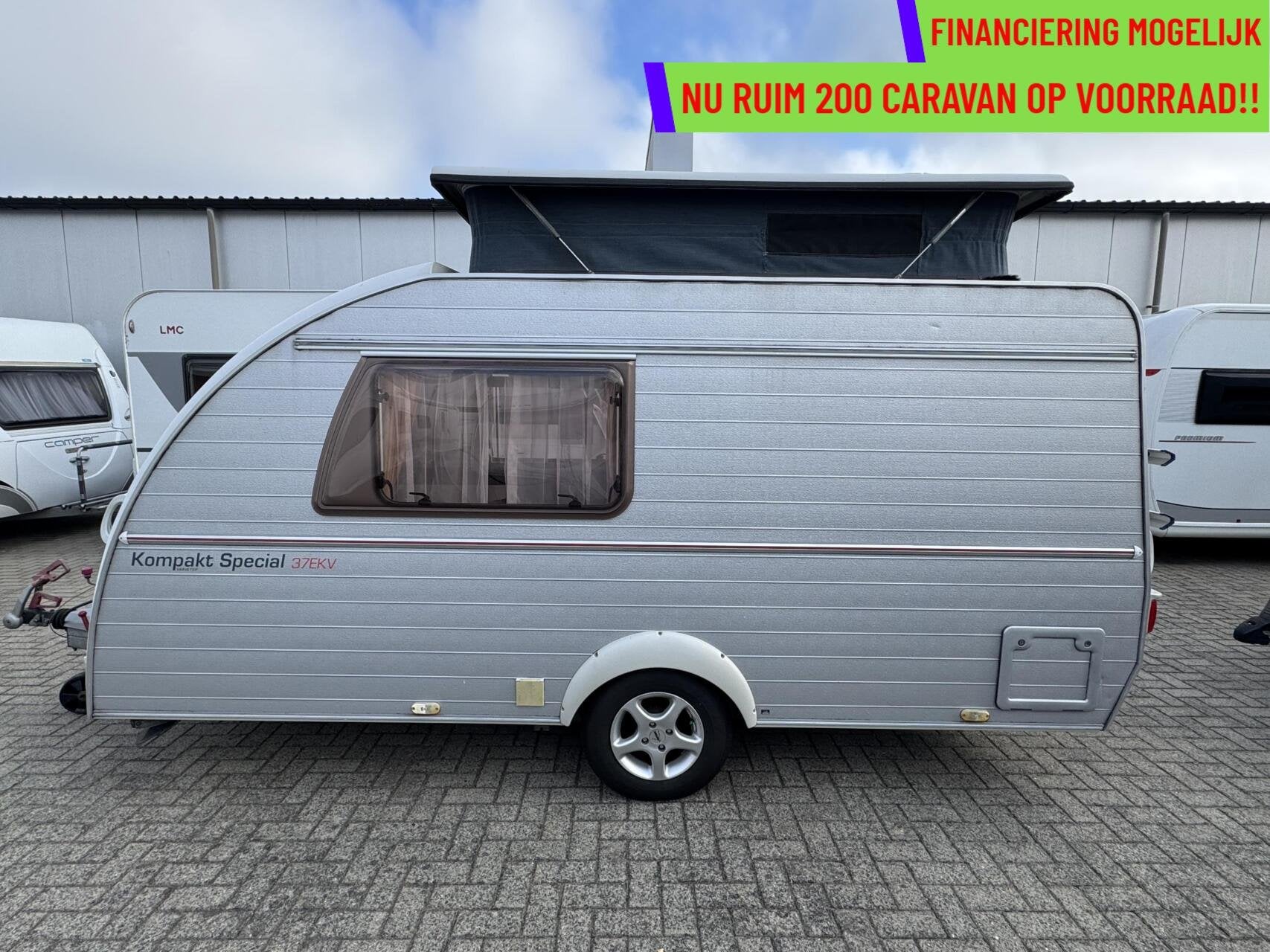 Kip KOMPAKT SPECIAL 37EKV, LENGTESLAPER, VOORTENT, TOILET, Caravans en Kamperen, Caravans, Kip, Tot en met 2, Bedrijf, Serviceluik