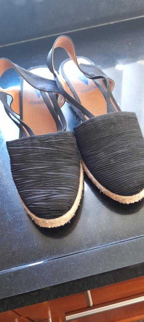 Sandalen met sleehak van riet gevlecht, Kleding | Heren, Schoenen, Ophalen of Verzenden, Zo goed als nieuw, Zwart, Sandalen