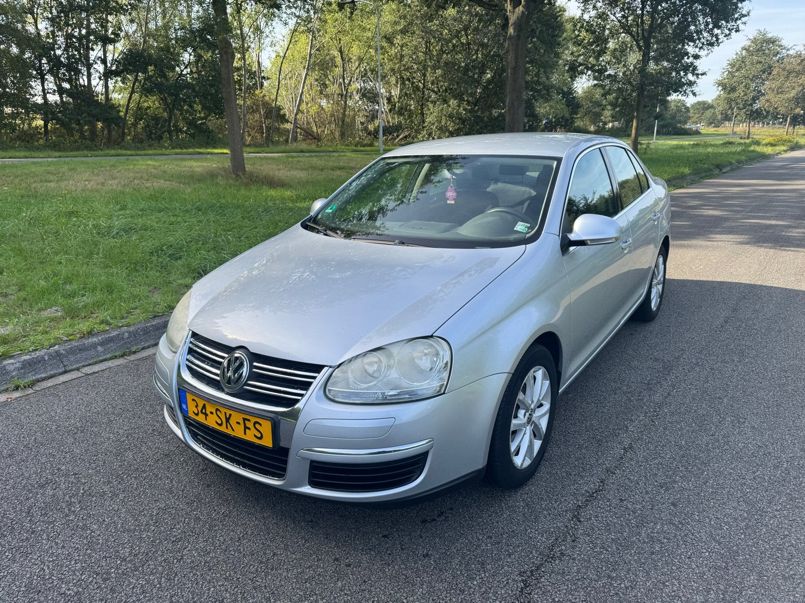 Volkswagen Jetta 1.9 TDI 77KW 2006 Grijs, Voorwielaandrijving, Stof, Zwart, 4 cilinders