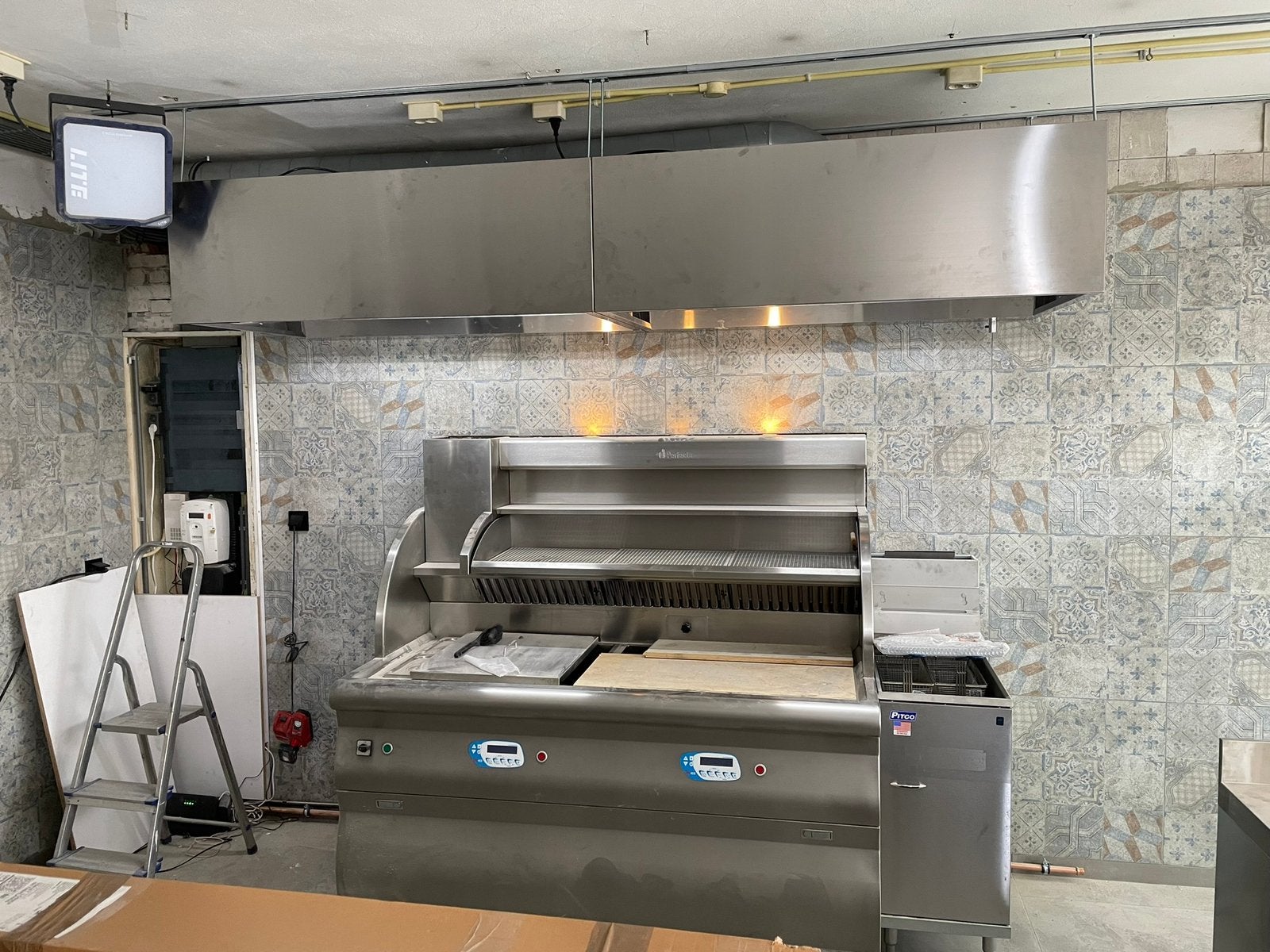 Visbakwand, Ophalen, Fornuis, Frituur en Grillen