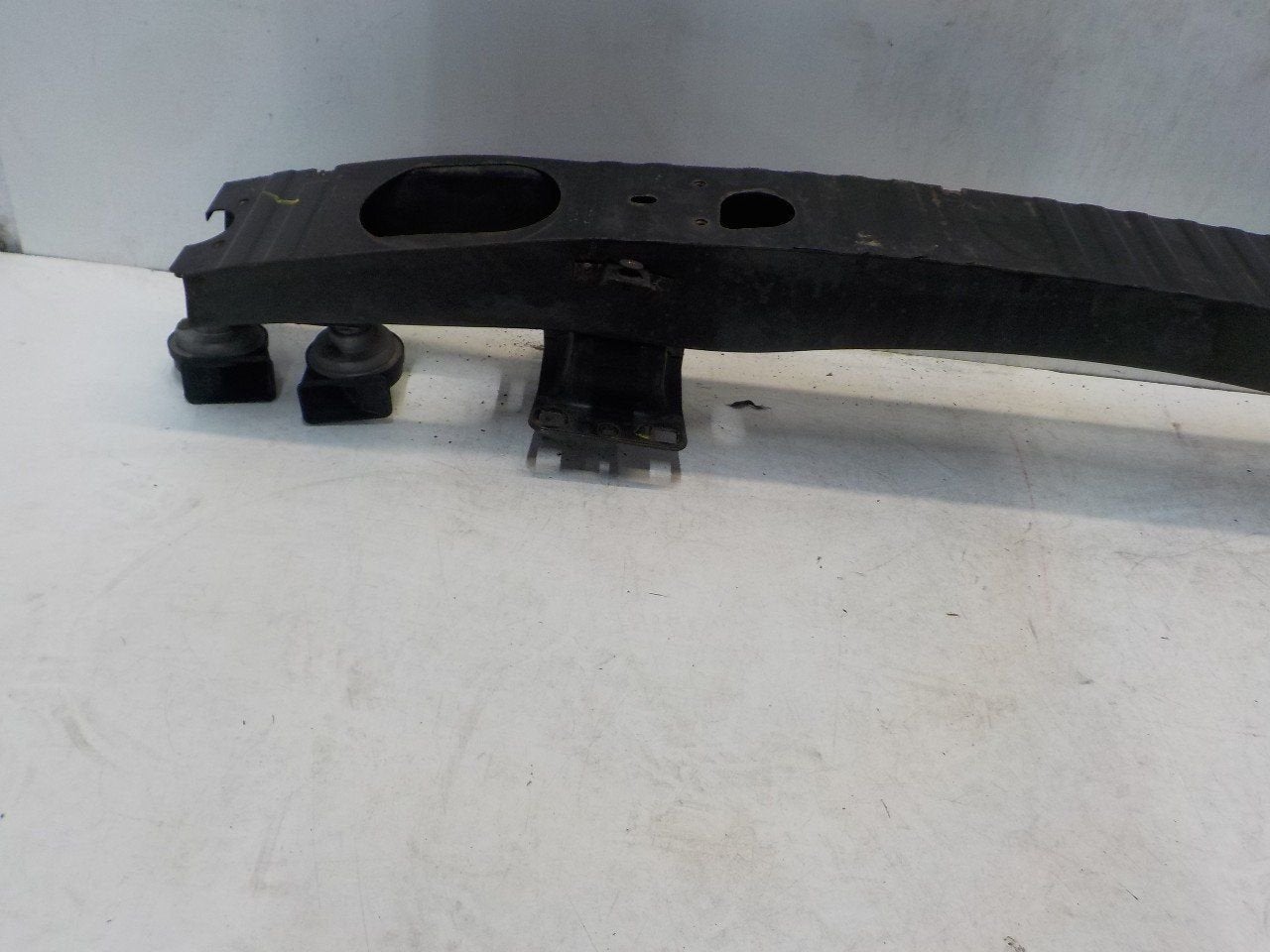 Bumperbalk voor Land Rover Range Rover, Auto-onderdelen, Onderdelen@venauto.nl, Van der Ven Autorecycling B.V., Ettenseweg 76, 4706 PB Roosendaal, The Netherlands