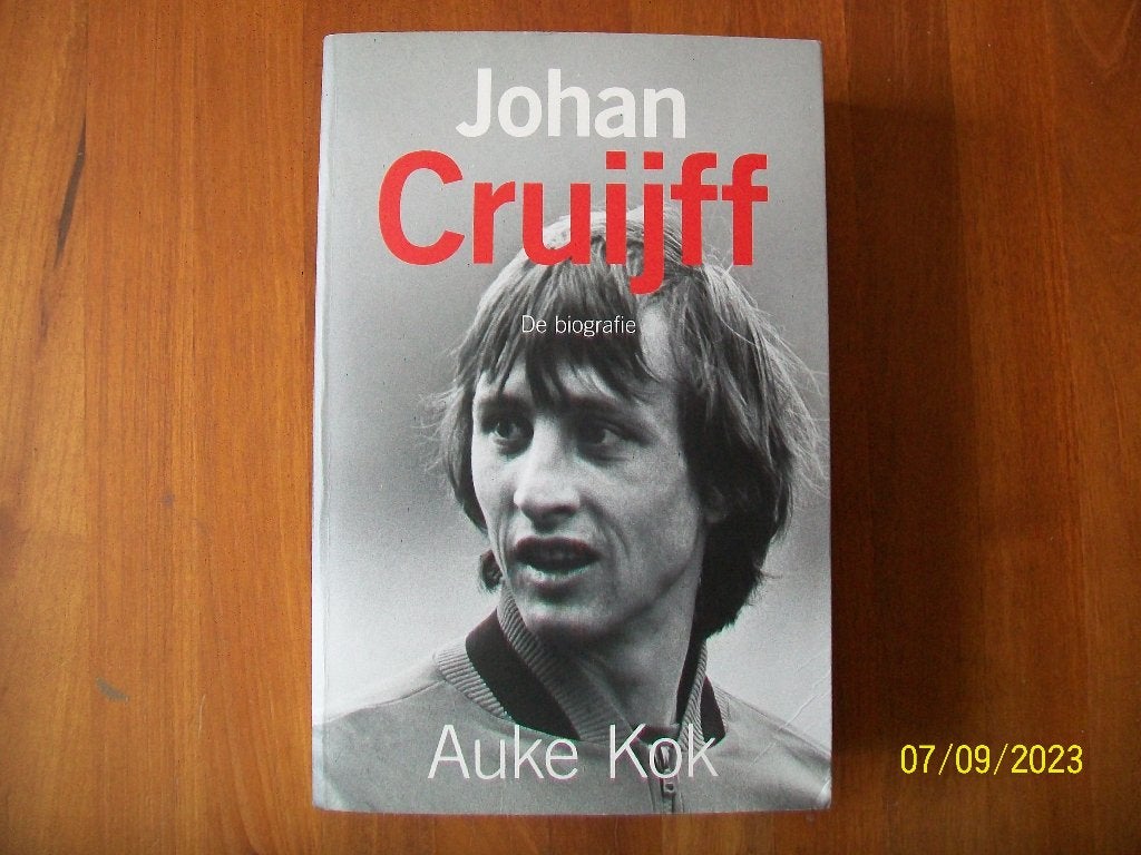 Johan Cruyff - De Biografie ( Auke Kok), Verzamelen, Sportartikelen en Voetbal, Verzenden, Gebruikt, Ajax, Boek of Tijdschrift