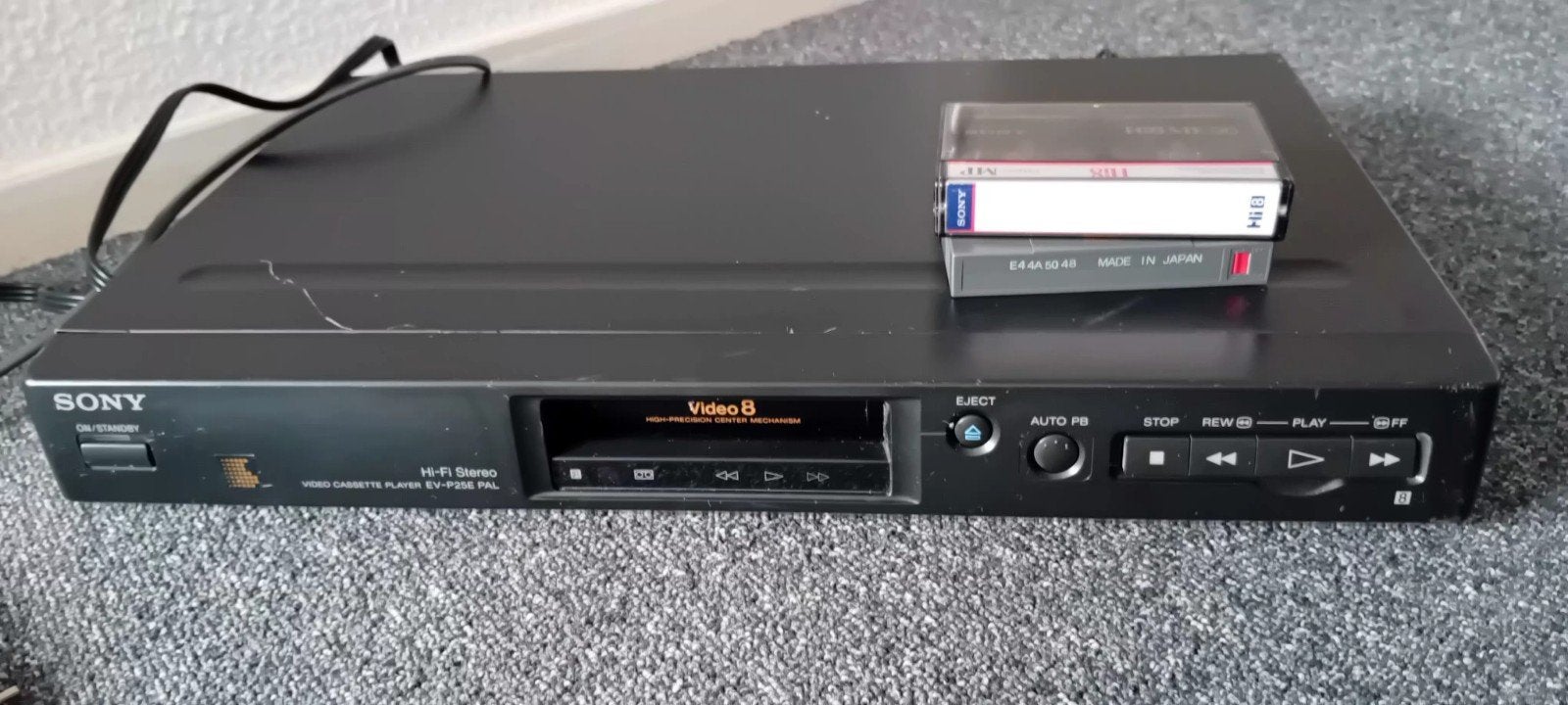 Sony EV-P25E Video 8 !! Cassette Speler - Hi-Fi Stereo PAL, Ophalen of Verzenden, Zo goed als nieuw, Overige typen