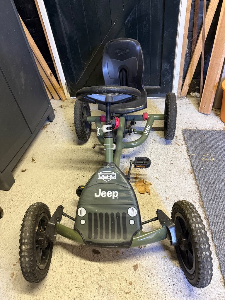 Berg jeep junior skelter, Ophalen, Zo goed als nieuw, Berg