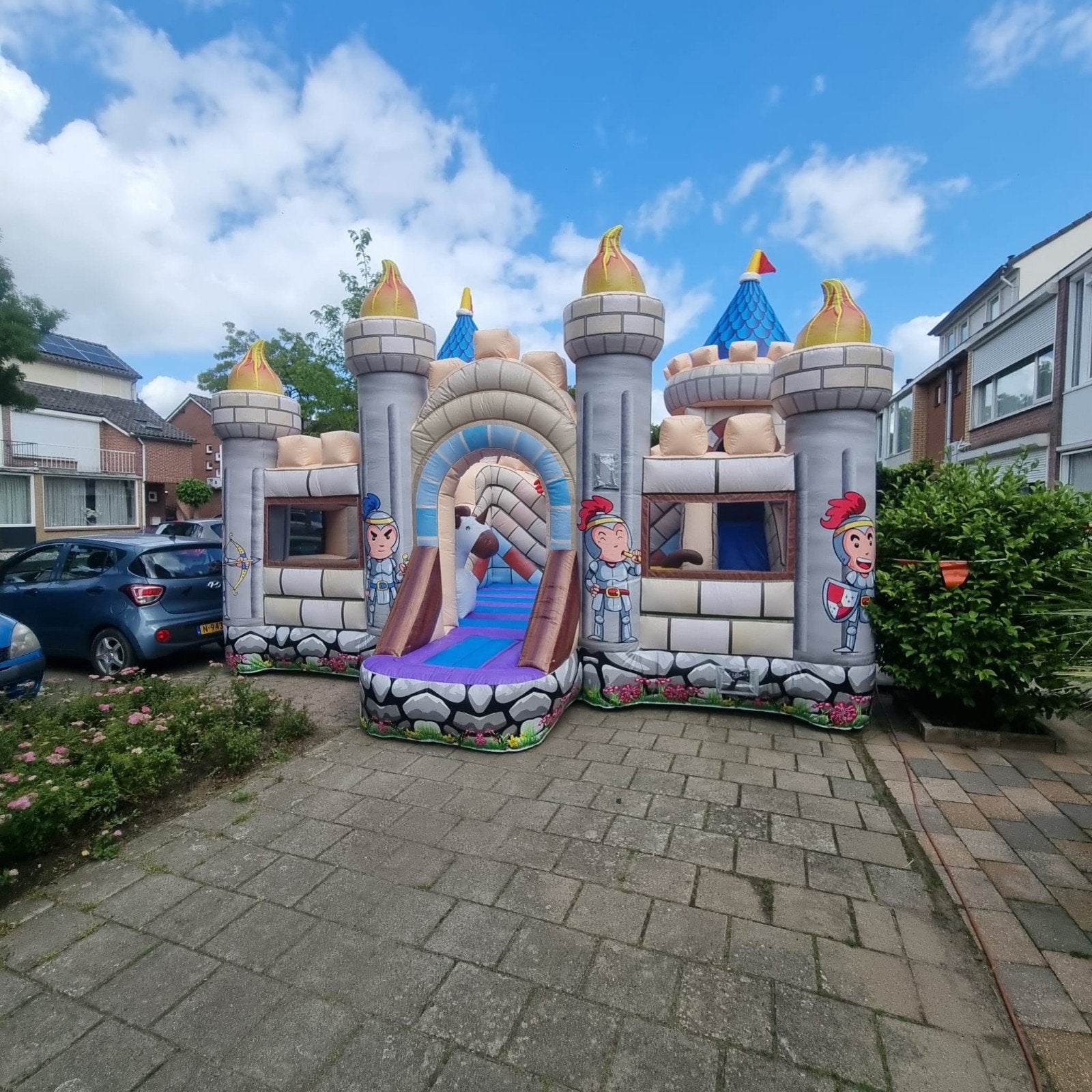 Springkussen 'Drakenkasteel' te huur, huren., Ophalen of Verzenden, Zo goed als nieuw, Overige