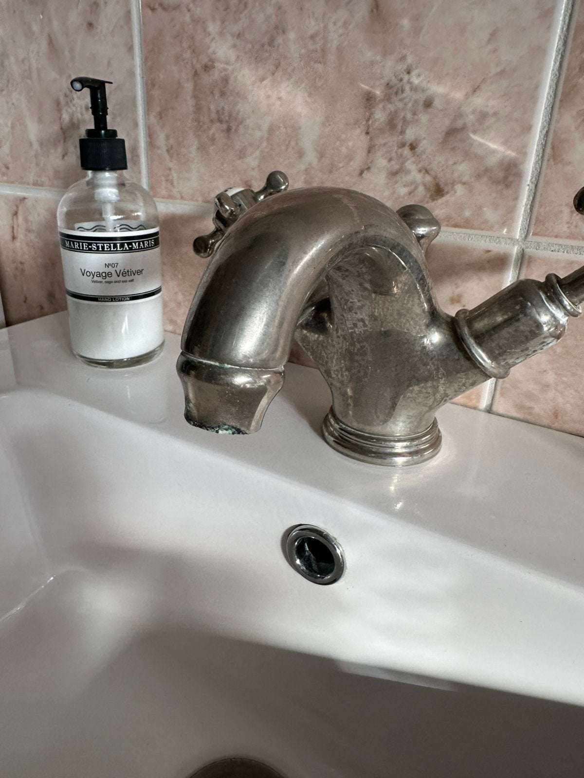 1 x Perrin & Rowe Victorian White 1-gats wastafelmengkraan, Ophalen of Verzenden, Zo goed als nieuw, Chroom, Kraan